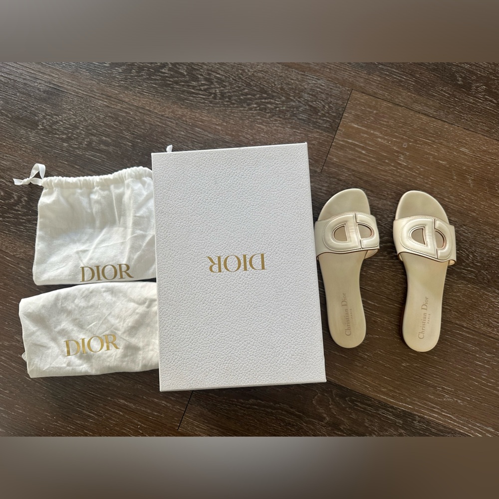 Dior D-club sandals